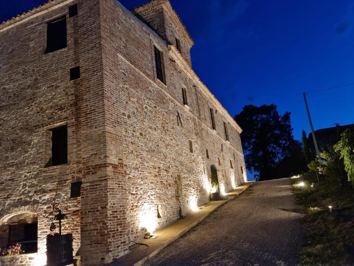 Castello Di Petecciano B&B Mosciano Sant'Angelo Bagian luar foto