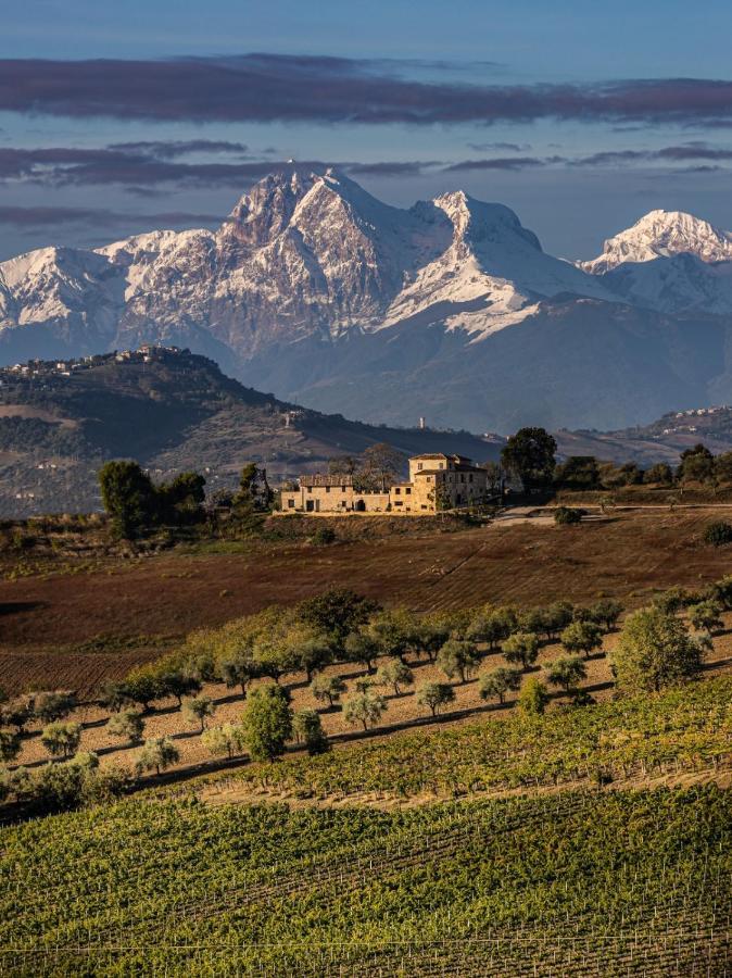 Castello Di Petecciano B&B Mosciano Sant'Angelo Bagian luar foto