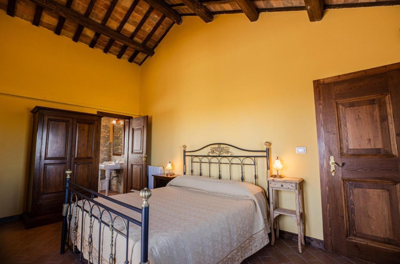 Castello Di Petecciano B&B Mosciano Sant'Angelo Bagian luar foto
