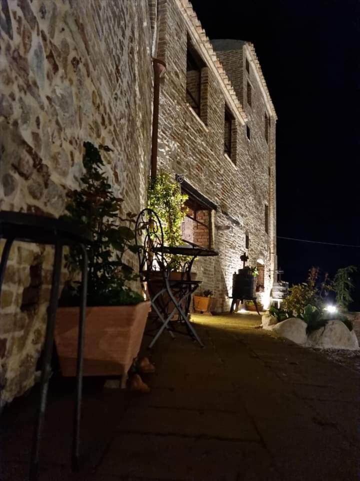 Castello Di Petecciano B&B Mosciano Sant'Angelo Bagian luar foto