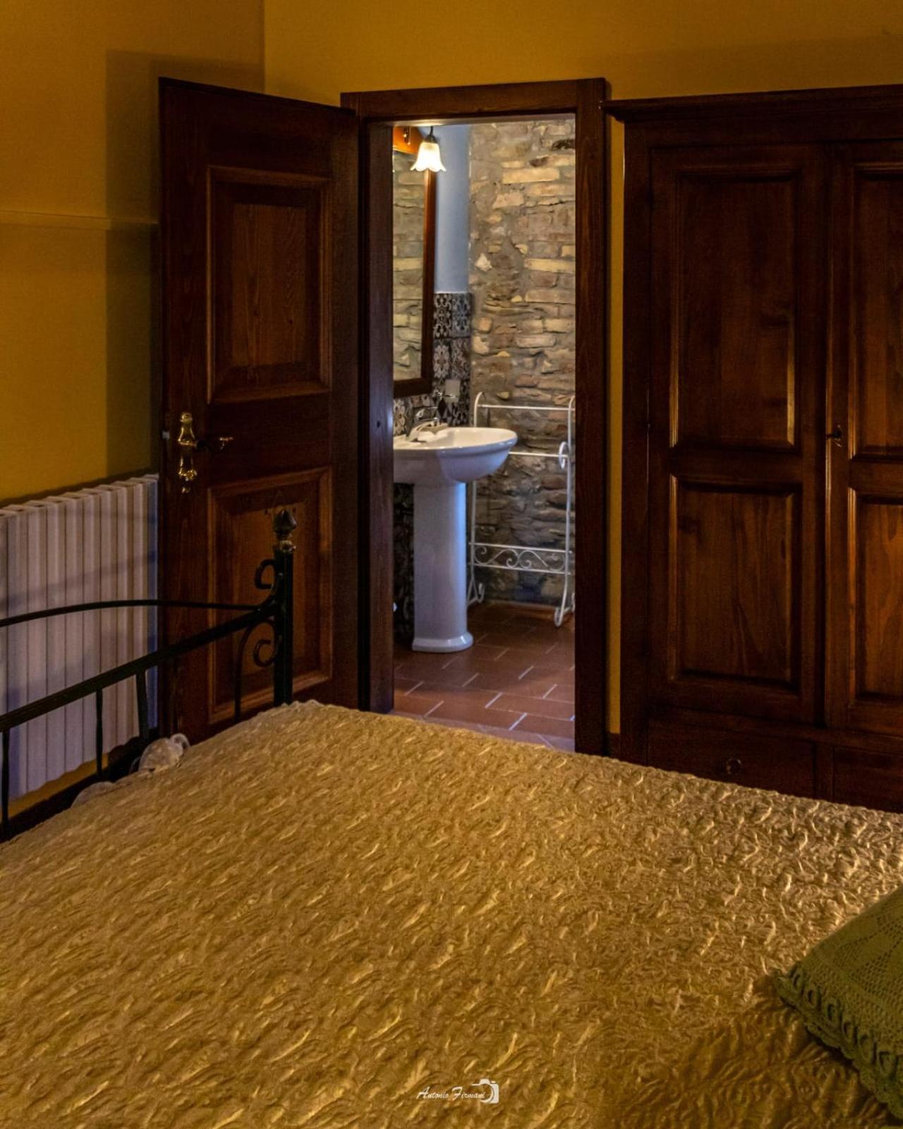 Castello Di Petecciano B&B Mosciano Sant'Angelo Bagian luar foto